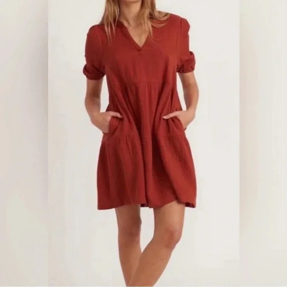 MARINE LAYER NWT Jamie Short Sleeve Mini Dress Barn Red Size Small Pockets - Picture 2 of 9